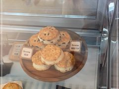 -SKROLL卡特司库·蛋糕定制·生吐司·司康(古北程家桥店)