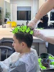 -优尚·烫·染·店