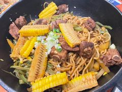 精选肋排焖面-金豆角砂锅焖面(安贞店)