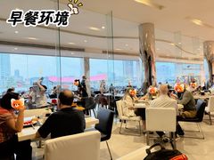 -曼谷湄南河畔华美达广场酒店