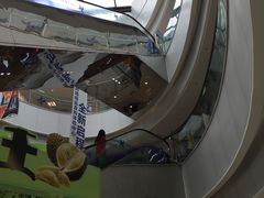 -自贸区跨境购物免税店(越秀滨海隽城商业广场店)