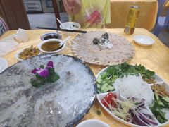 -官塘陈记鱼生·潮汕砂锅粥·牛肉火锅(潮枫路总店)