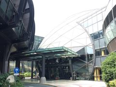 -上海滴水湖皇冠假日酒店