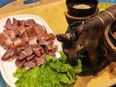 -乔家小院•非遗驴肉•本地小海鲜(滨河路店)