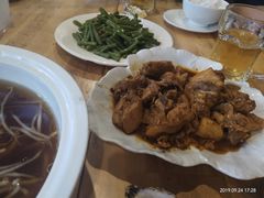 -顺峰渔港中国人的餐厅