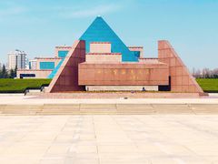 -上海市龙华烈士陵园