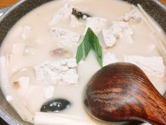 -吃饭皇帝大土家民族菜(正大广场店)