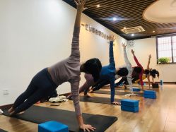 -兴亚瑜伽20年老馆