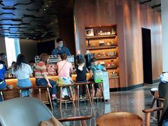 大堂-星巴克臻选(深圳万象天地旗舰店)