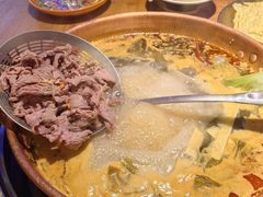 -洱火云南酸菜牛肉火锅(石景山当代商城店)