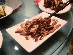 -老鼎万春卤菜(五代传承创始老店)