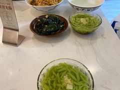 -李与白包子铺(桐梓林店)