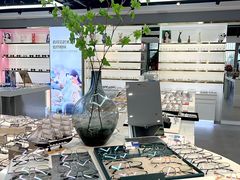 -视野联行眼镜(第一国际店)
