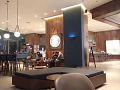 大堂-星巴克(凯德晶萃店)