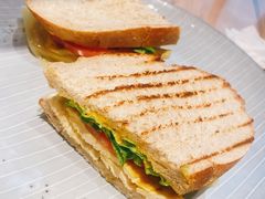 鸡肉甘蓝菜三明治-Moka Bros 摩卡站(西单大悦城店)