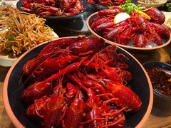 -巴厘龙虾·榜首油焖大虾(音乐学院·沿江酒馆店)