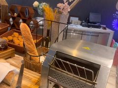 -筠咖啡西餐厅(上海国展宝龙丽筠酒店)