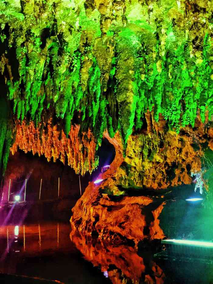 张关水溶洞-"张关水溶洞,是距离重庆主城算最近的溶洞了.