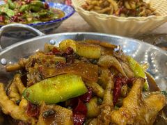 -江城燕子大排档(江汉路步行街店)