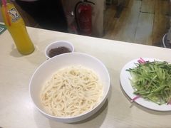 -黑八私房老北京炸酱面