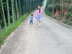 -安吉龙王山峡谷漂流