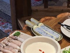-东巴人鱼豆花火锅(幸福街店)