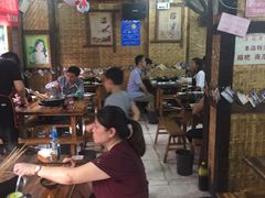 大堂-俭让佬妈现卤串串(温江总店)