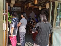 等位区-笑来喜馄饨小笼工坊店(湖滨街店)