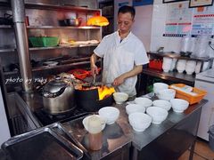 现场制作生滚粥-源记肠粉(华贵路店)