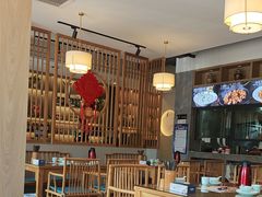 -严记小天府酸菜鱼(西四路店)