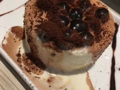 -必胜客(证大大拇指店)