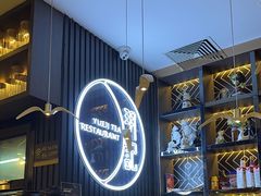 -玥记茶餐厅(十字门华发商都一期绸带店)