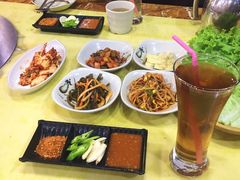 -牛信亭韩国料理·炭火烤肉(紫藤路店)