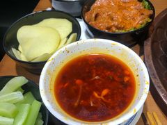 -炉小二铜锅牛蛙•川湘菜(三里屯店)