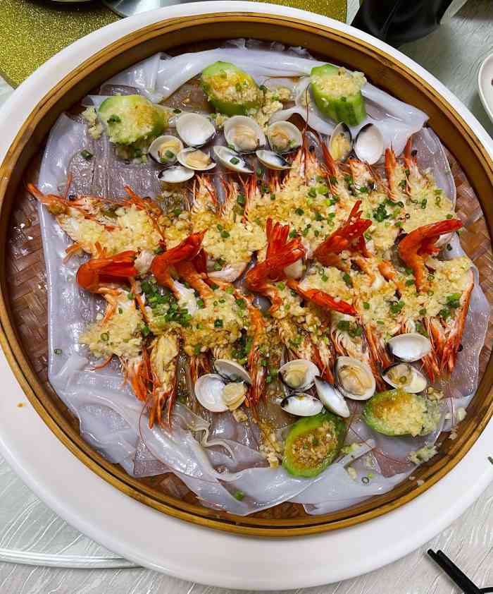 顺德佬(景田店)-"菜品整体还可以,炸排骨很香,凉拌菜也很好.