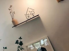 -彳亍咖啡·这里(水湾路店)