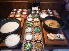 -银米·云南传统过桥米线(双廊黑金冠店)