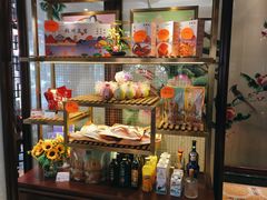 面包甜点陈列柜-皇饭儿·王润兴酒楼(河坊街店)