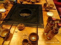 -东巴谷野生菌火锅餐厅