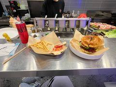 -shark burger·鲨鱼汉堡(交子大道店)