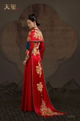 -艾朵婚纱