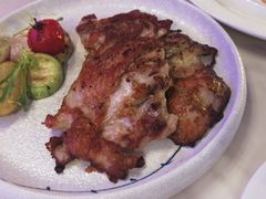 -樱花里音乐餐吧·牛扒椰子鸡(东圃店)