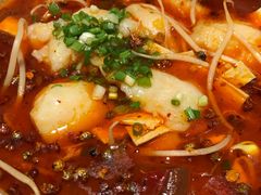 -渝是乎酸菜鱼(龙旗购物中心店)