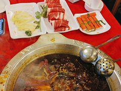 -山城年华老火锅(玉林店)
