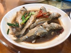 杂鱼酱油水-阿钦大排档