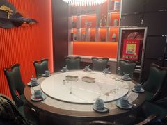 -老周家酱卤猪蹄私房菜(克拉玛依西街店)