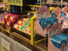 -LOG-ON(海港城店)