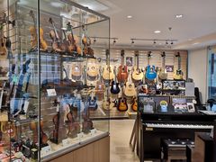 -柏斯音乐艺术中心·钢琴·吉他(上音店)