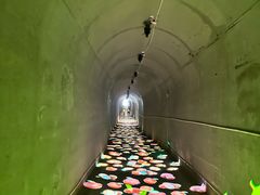 -波浪谷