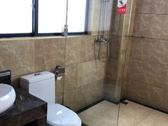 -清水湾酒店(深圳横岗塘坑地铁站店)